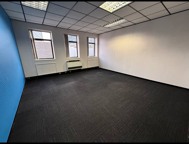 502M² OFFICE TO LET IN ROSEBANK